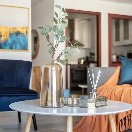 Appartement Guestready - Lux Aeterna In Jbr à Dubaï Extérieur photo